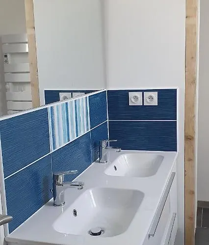 Maison En Perigord بيت للعطل *